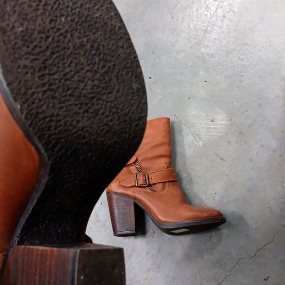 Steve Madden Denea Leather Booties 8.5 - Picture 8 of 8